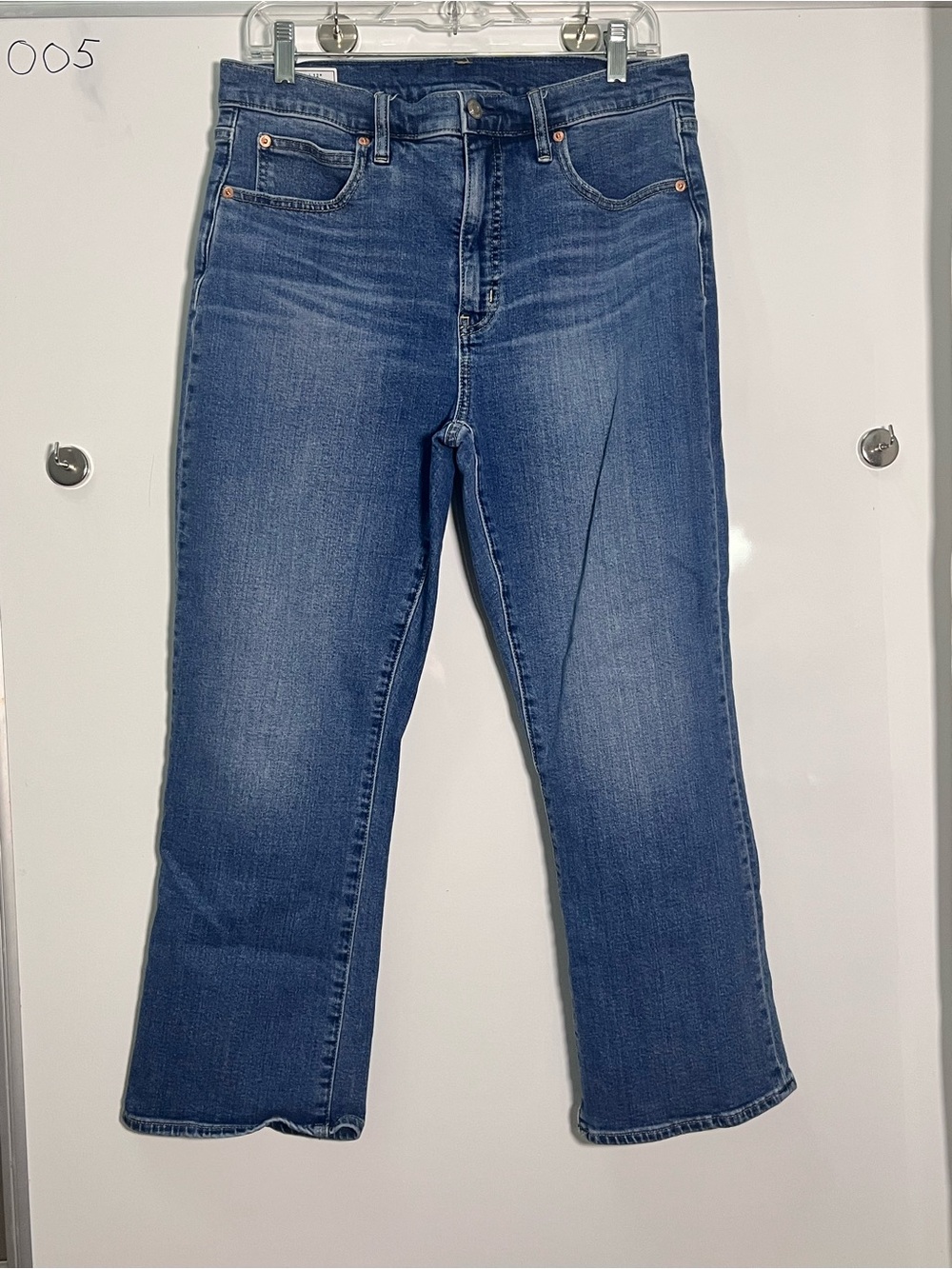 GAP Mid-Blue Straight-Leg Women's Jeans